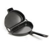 Folding Omelette Pan